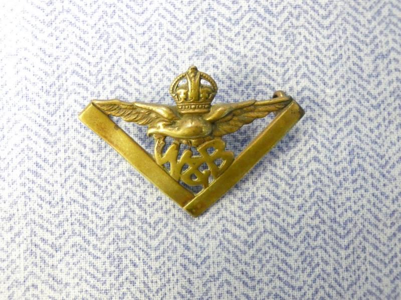 R.A.F \"Works & Building\" Collar Badge.